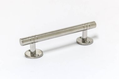 Paslanmaz çelik beyaz arka plan üzerinde işlemek