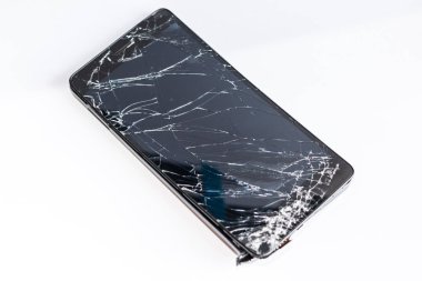 Bozuk ekranlı cep telefonu