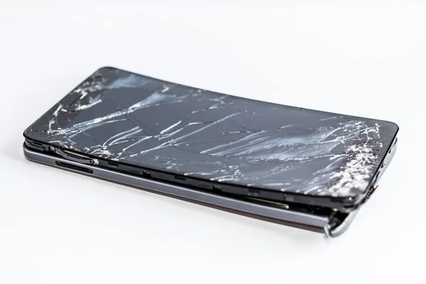 Bozuk ekranlı cep telefonu