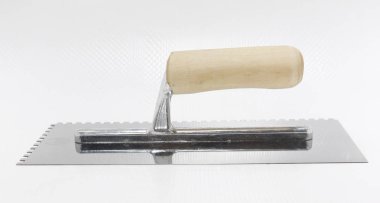 Alçı beyaz zemin üzerine koyarak