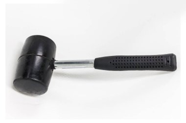 Beyaz arka plan üzerinde lastik çekiç