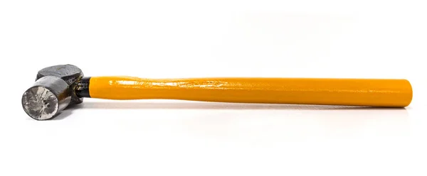 Aço martelo no fundo branco — Fotografia de Stock