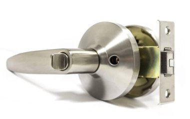 Beyaz arka plan üzerinde kolu kolu kapı kilidi