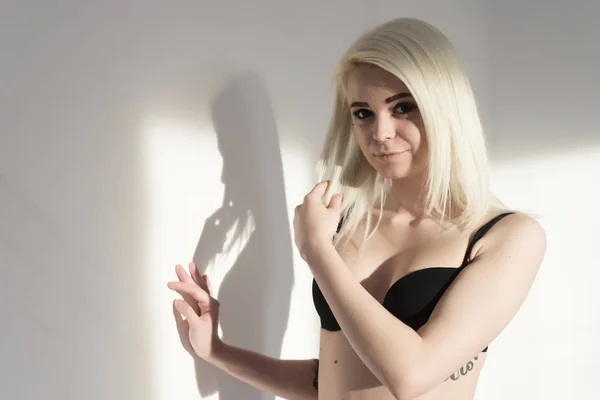 siyah iç çamaşırı modeli