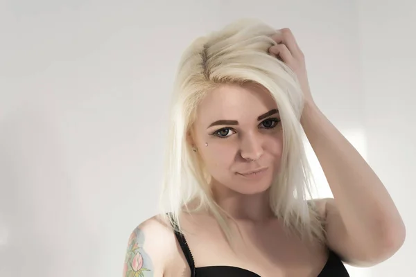 siyah iç çamaşırı modeli