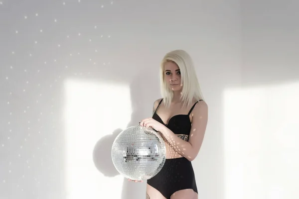 siyah iç çamaşırı modeli