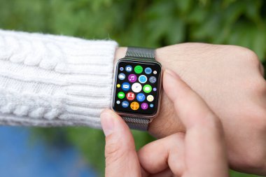 Adam el Akıllı Dokunma izle ana ekran simgeleri apps ile
