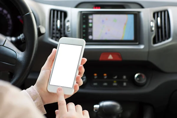 Manos femeninas sosteniendo el teléfono con pantalla aislada mapa navegación c —  Fotos de Stock