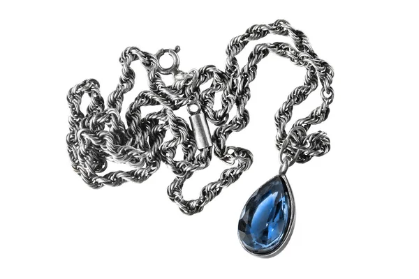 孤立的蓝宝石项链 — 图库照片
