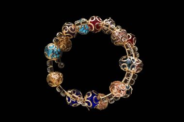 izole altın bileklik