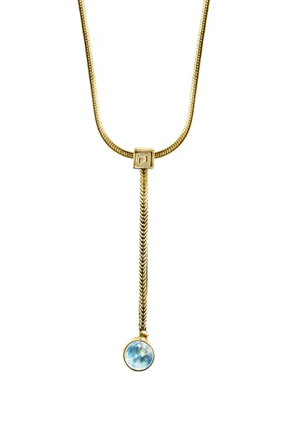Gold necklace isolated — Stock Photo, Image