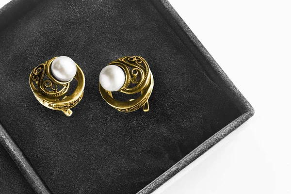 Earrings in a box — Stock Photo, Image