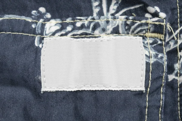 Parche Textil Blanco Blanco Sobre Fondo Algodón Azul — Foto de Stock