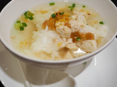 Domuz etli pilav ve Asya kahvaltısı.