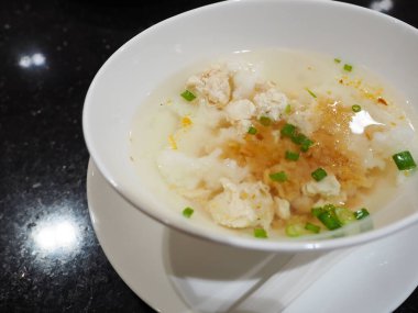 Domuz etli pilav ve Asya kahvaltısı.