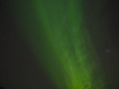 Gökyüzünde güzel kuzey ışıkları