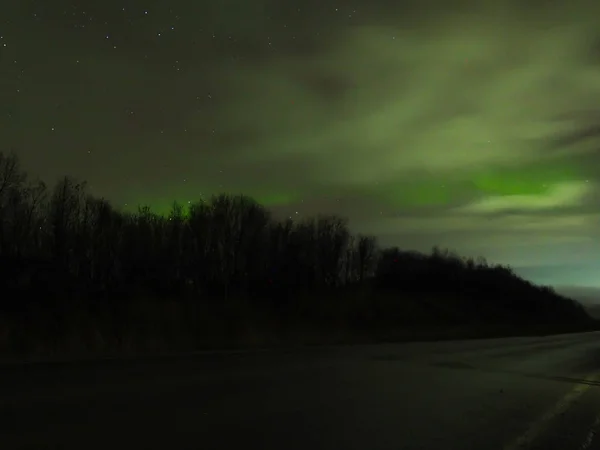 Hermosas luces boreales en el cielo — Foto de Stock