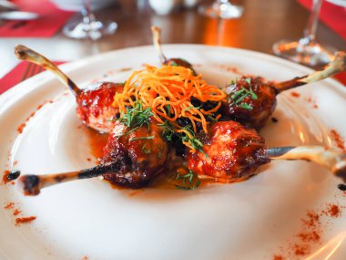 Ana Avrupa biftekleri.