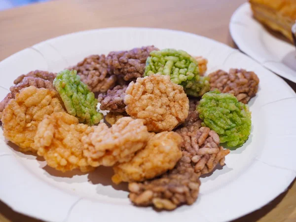 Plátanos con postre de arroz pegajoso para el norte de Tailandia — Foto de Stock