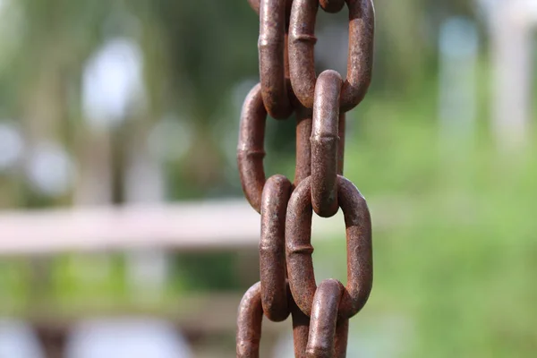 Abstract Vertical chain strength for background. — Stock Photo, Image