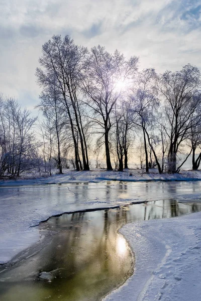 Landschap Met Bevroren Water Ijs Sneeuw Rivier Dnjepr Kiev Oekraïne — Stockfoto