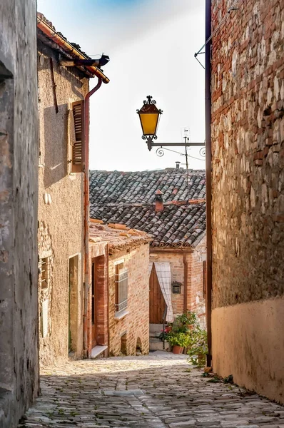 Oude Italiaanse huisje — Stockfoto