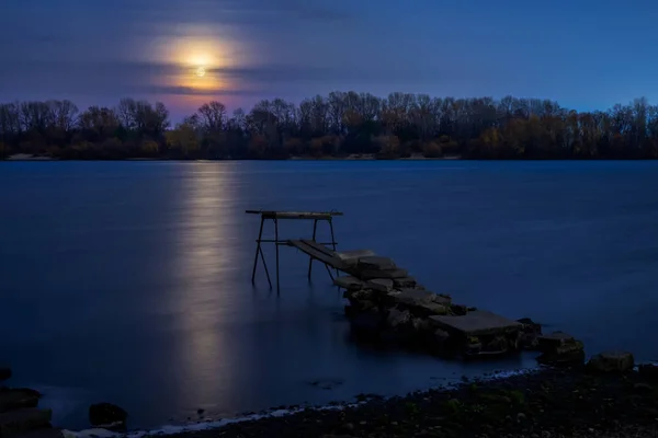 Real Full Moon Autumn Forest Close Dnieper River Kiev Ukraine — Stock Photo, Image