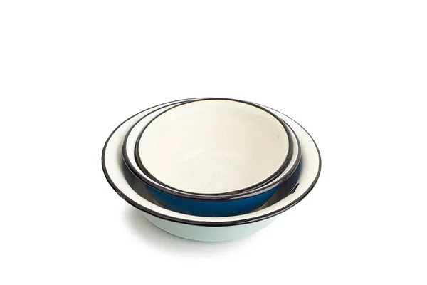 Antigos pratos de esmalte no fundo branco — Fotografia de Stock