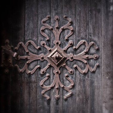 Ortaçağ kapı süs