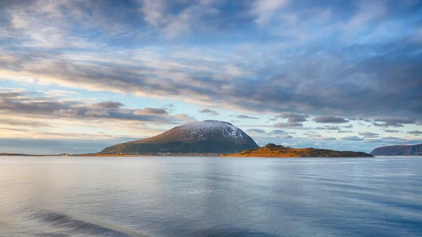 Острова Сага Близ Алезунда Норвегии — стоковое фото
