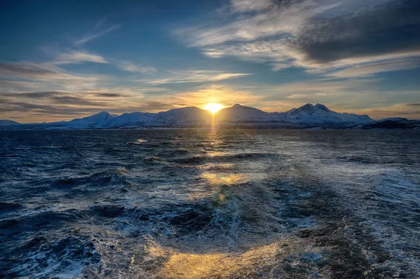 Восход Солнца Над Арктическим Океаном Норвегии — стоковое фото