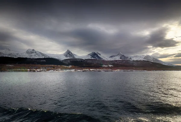 Die Sieben Schwestern Auf Alsten Insel Bei Sandnessjoen Norwegen — Stockfoto