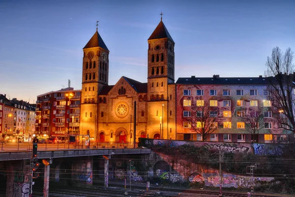 Illuminated Church Building Downtown Duesseldorf Germany — 스톡 사진