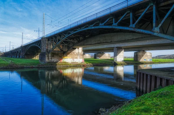 Ruhr Nehri Bölgesi Duisburg Daki Köprüler — Stok fotoğraf