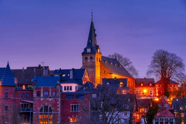 Edificios Históricos Iglesia Essen Kettwig Por Noche Imagen de stock