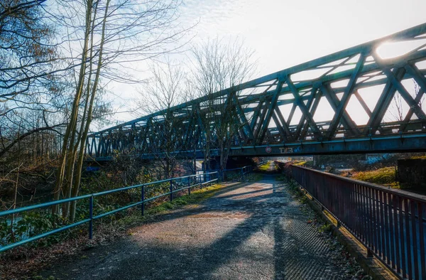 Caminhada Sob Pontes Históricas Paisagem Ruhraue — Fotografia de Stock
