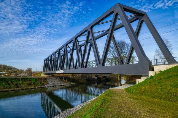 Neue Eisenbahnbrücke Ruhrgebiet Bei Mülheim — Stockfoto