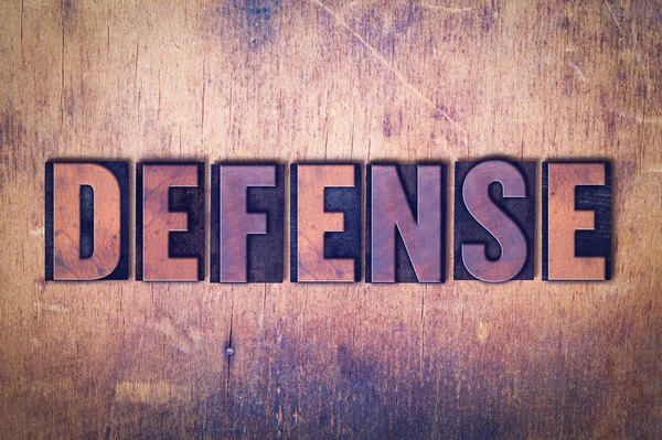 Tema de defensa Letterpress Word on Wood Background — Foto de Stock