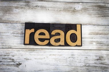 Ahşap arka plan üzerinde Letterpress kelime oku