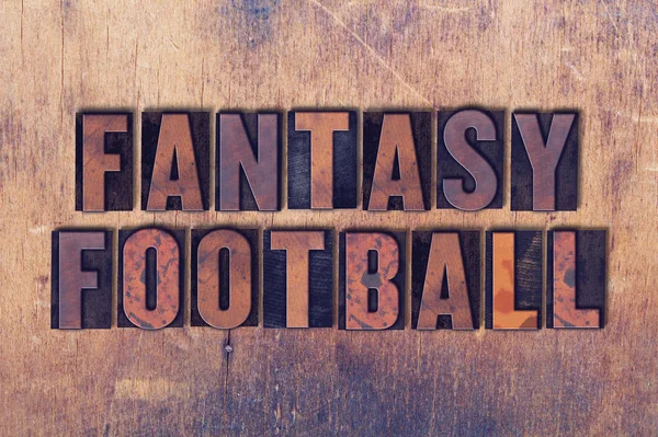 Fantasy Football tema boktryck Word på trä bakgrund — Stockfoto