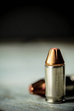 El silah tabanca mühimmat madde işaretleri