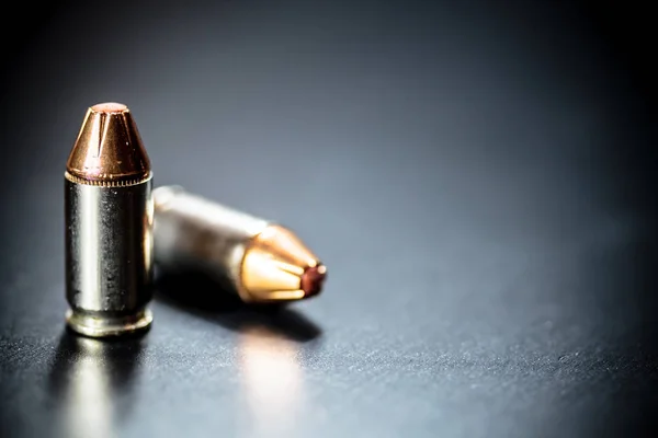 Handfeuerwaffe Pistolenmunition Kugeln — Stockfoto