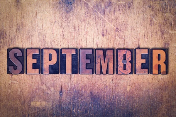 September Theme Letterpress Word on Wood Background — Stock Photo, Image