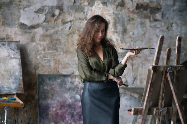 Artiste Peintre Femme Avec Pinceau Palette — Photo