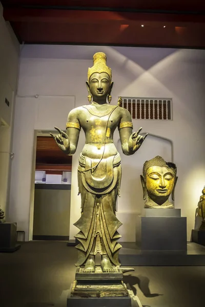 Бог Ішвара, скульптура — стокове фото