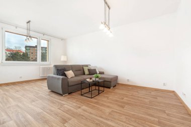 Modern bir dairede fotoğraf çekimi..