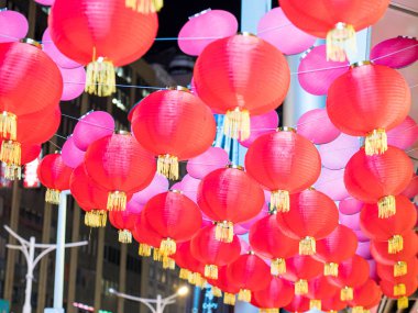 Yeni yıl festivalinde Çin fenerleri