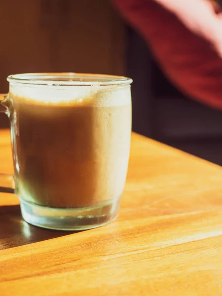 Cappuccino Atau Latte Dengan Busa Berbusa — Stok Foto