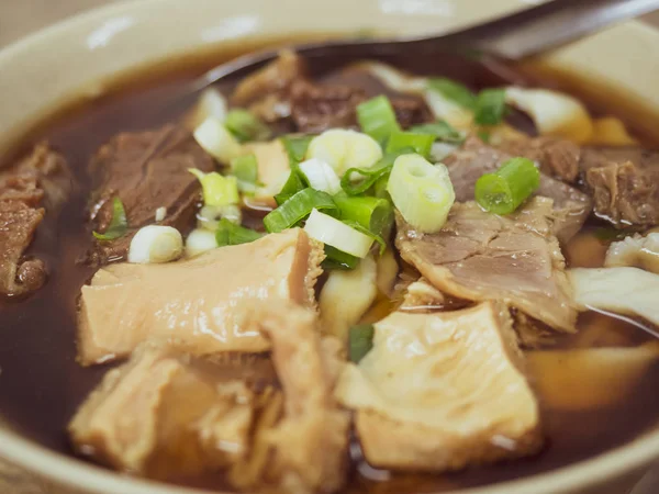 Μοσχαρίσια Noodles Σούπα Στην Ταϊβάν — Φωτογραφία Αρχείου