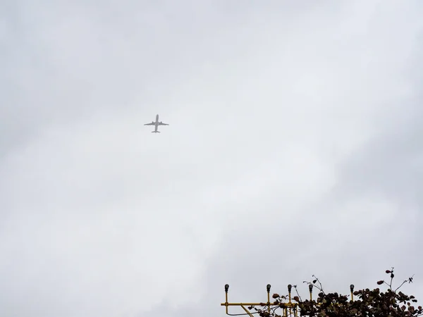 Passenger Jet Silhouette Cloudy Sky — Stock Photo, Image